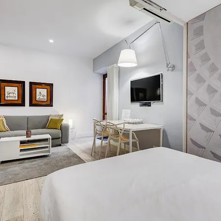 Barberini - Fromhometorome Apartment Rom