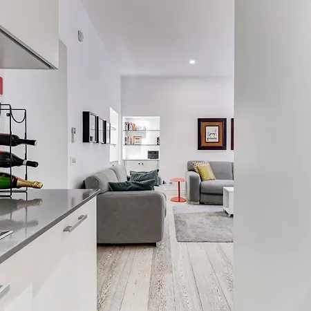 Barberini - Fromhometorome Apartmán *